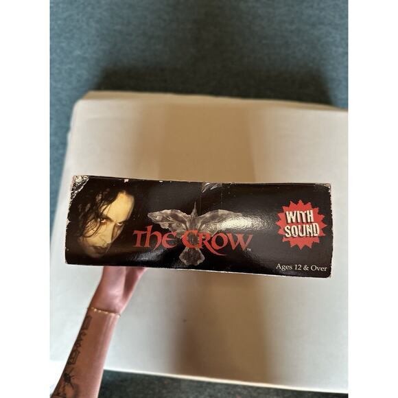 REEL TOYS THE CROW 1:6 SCALE 12” ERIC DRAVEN FIGURE WITH SOUND RARE COLLECTIBLE - Picture 5 of 8